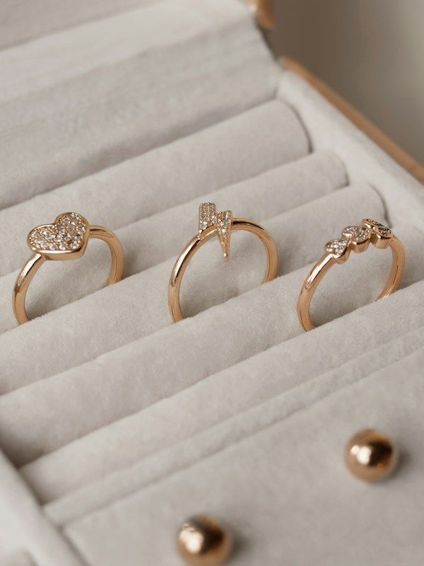 Anillos